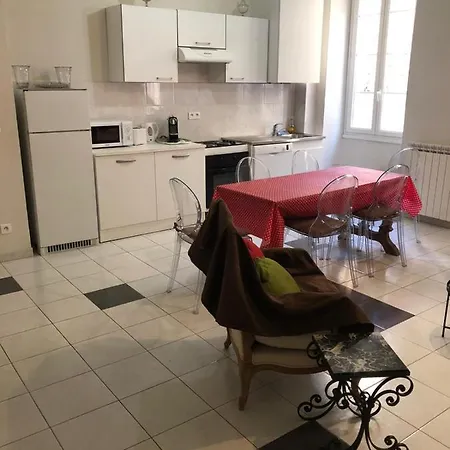 Le Carre D'or Apartment